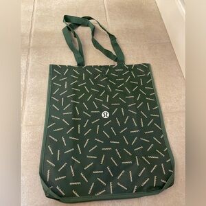 Lululemon Large  Green Shopping Tote Bag